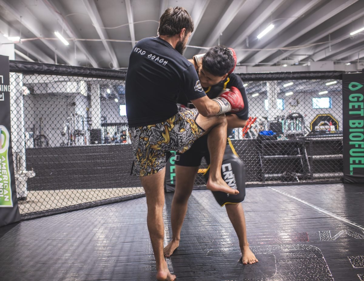 Muay Thai Kickboxing